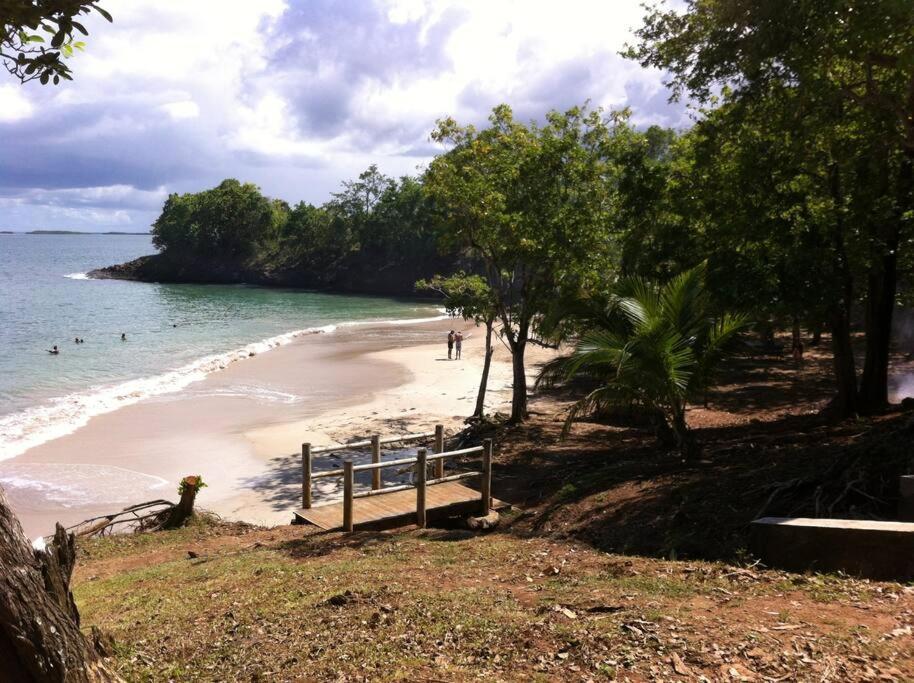 Haut De Villa Avec Vue Sur La Mer Sainte-Rose Buitenkant foto